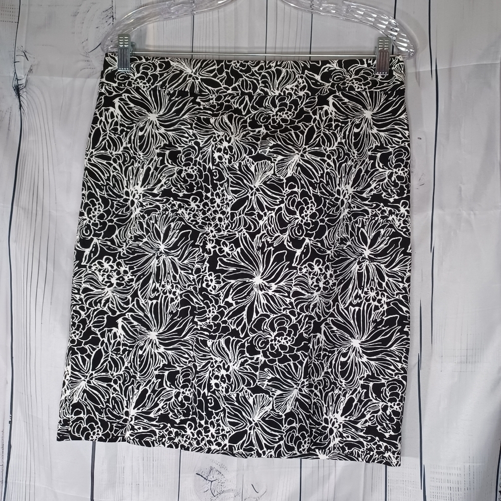 Talbots Floral Black and White Women's Pencil Preppy Skirt
